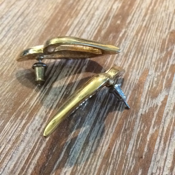 2 Pair of Vintage Pierces Earrings - Picture 4 of 5